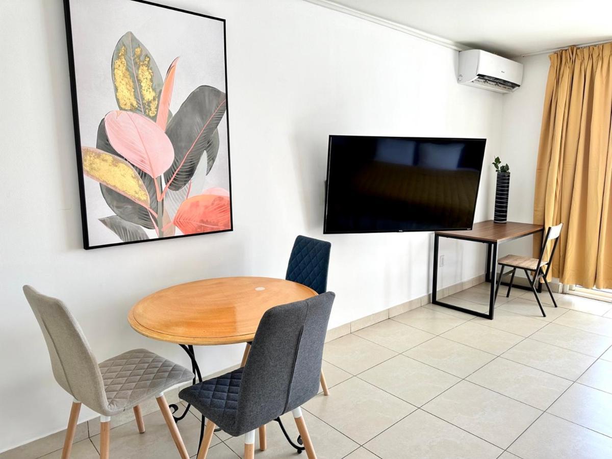 Maho Beach House - Studio - Beach Access Buitenkant foto
